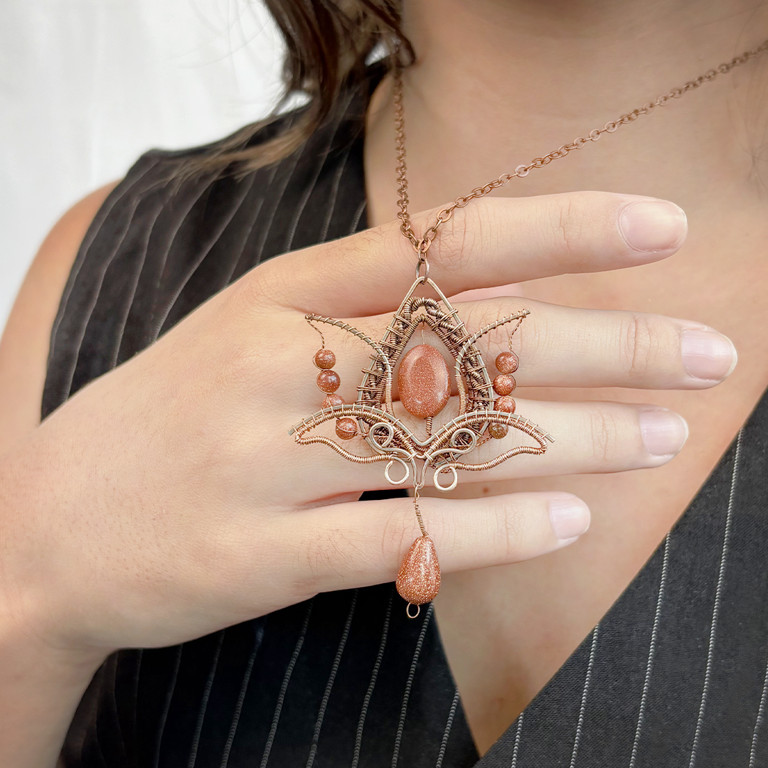 Filofly Handmade Goldstone Lotus Pendant Copper Rose Silver Wire Weaving and Wrapped Jewelry Natural Stone with 18 Necklace for women gift